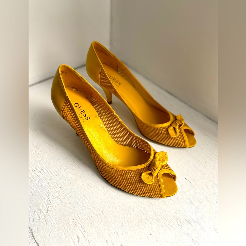 Guess Yellow Heel Size9.5